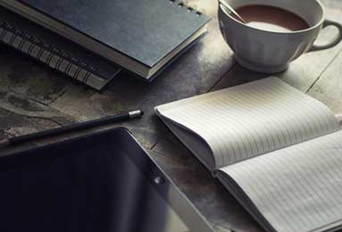 西甲媒体透露：德容留下意愿强烈，巴塞罗那准备与其达成续约协议